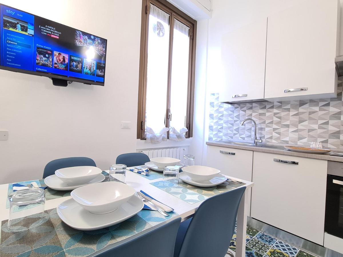 The Palm Sisters - Navigli, Bocconi Apartman Milánó Kültér fotó